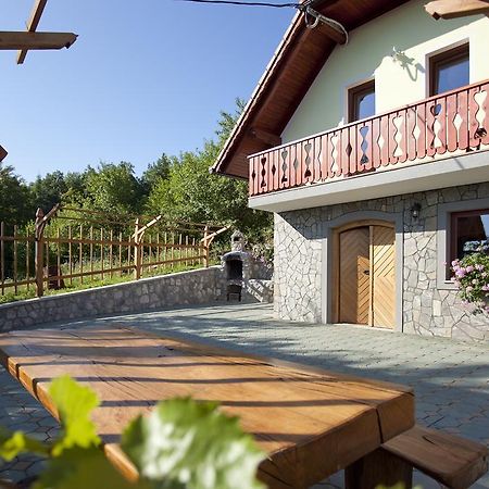 Vineyard Cottage Lustek نوفو ميستو المظهر الخارجي الصورة