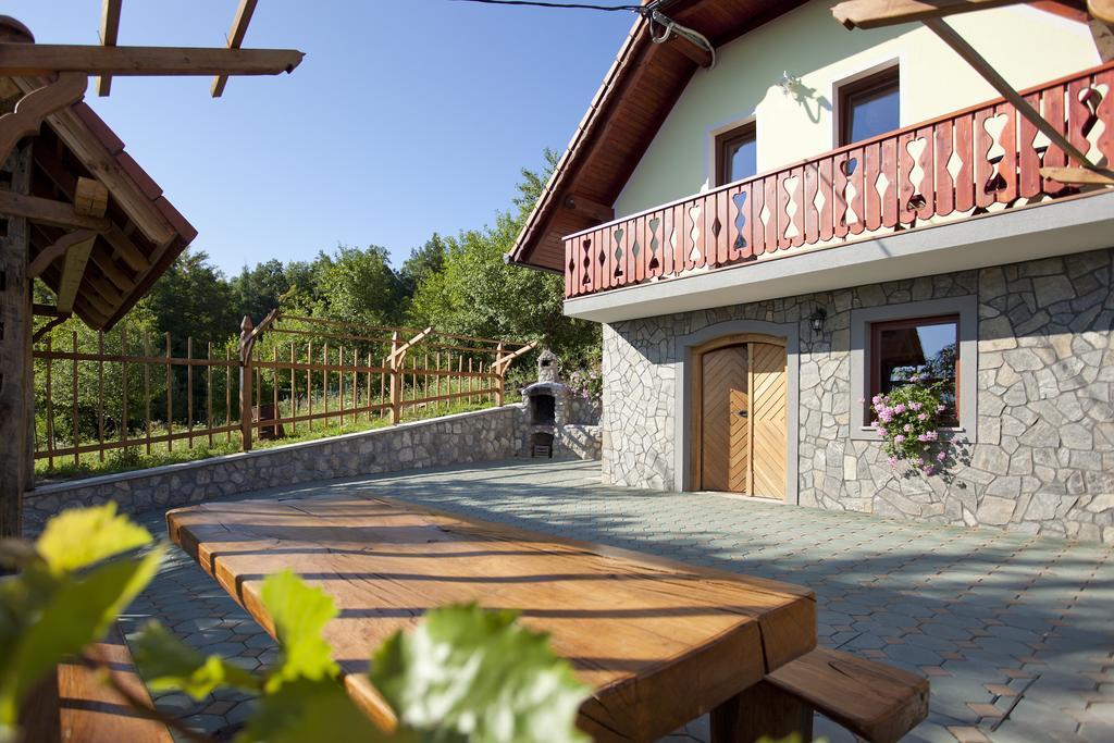 Vineyard Cottage Lustek نوفو ميستو المظهر الخارجي الصورة